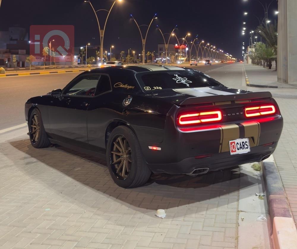 Dodge Challenger